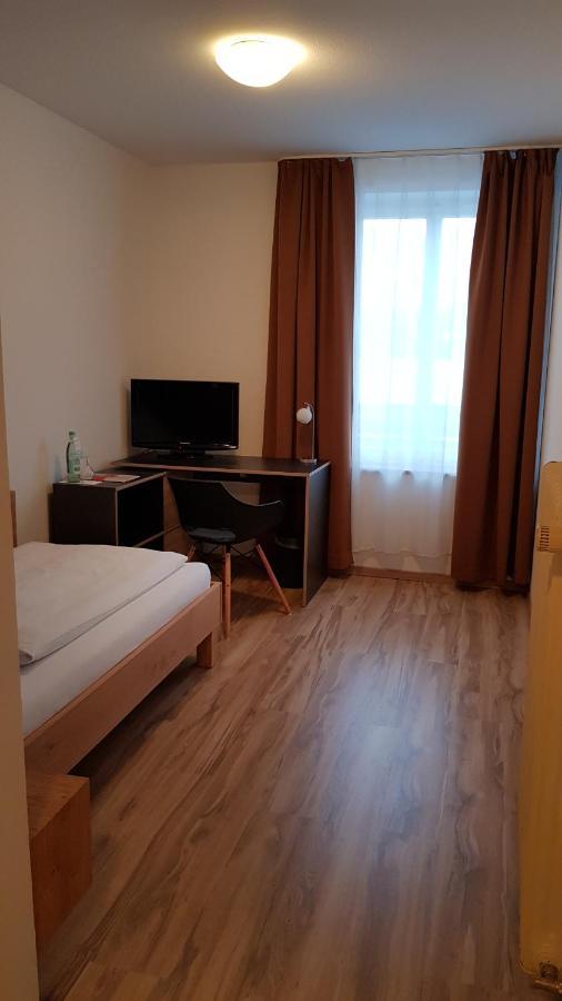 Braustueble Und Hotel Zur Post Вайлер-Зиммерберг Экстерьер фото