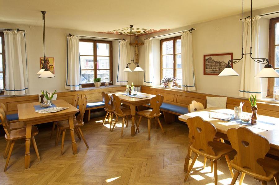 Braustueble Und Hotel Zur Post Вайлер-Зиммерберг Экстерьер фото