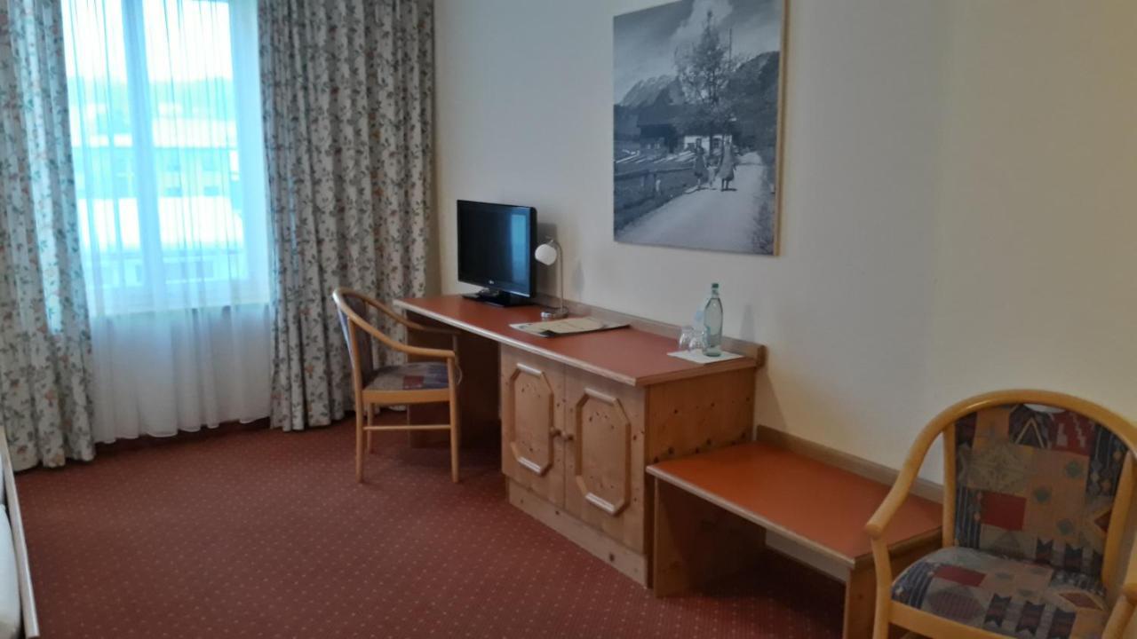 Braustueble Und Hotel Zur Post Вайлер-Зиммерберг Экстерьер фото