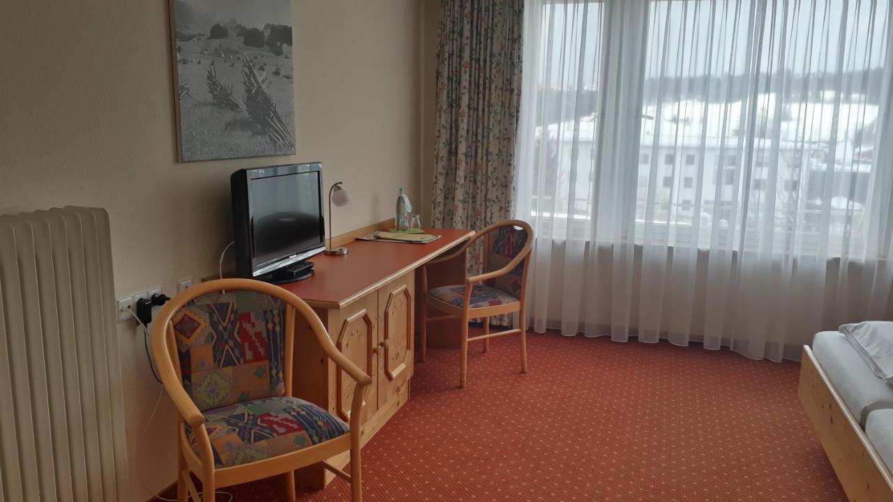 Braustueble Und Hotel Zur Post Вайлер-Зиммерберг Экстерьер фото